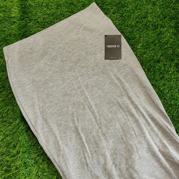 BASIC GREY MIDI SKIRT - Picture 1 of 5